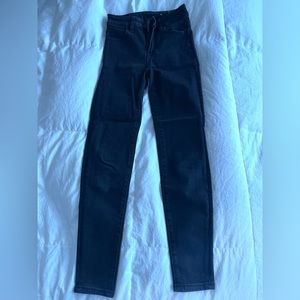 American eagle black skinny jeans